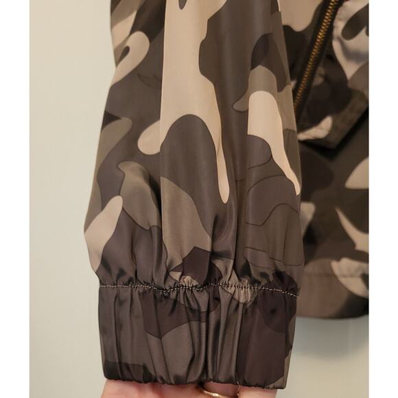 Women’s "Ci Sono Original' Lightweight Camouflage Rain Jacket w/Hood Sz M - Picture 4 of 6